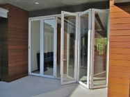T5 Aluminium Folding Doors Corner Bi- Folding Patio Doors Untuk Mountain House Condo