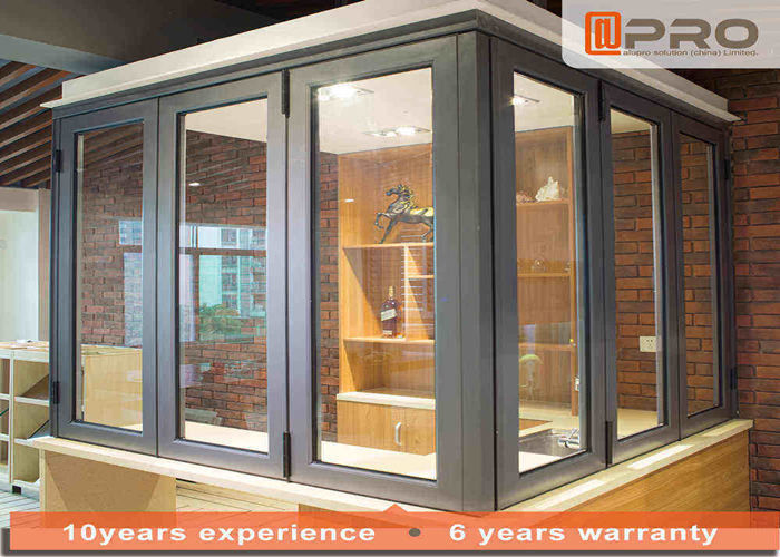 Bingkai Aluminium Bifold Kaca Jendela Warna Opsional Untuk Dapur Dan Bar lipat vertikal lipat jendela lipat geser